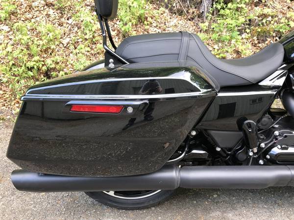 2024 Harley-Davidson, černá, dovoz USA — foto 3 z 11