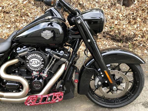 2023 Harley-Davidson, černá, dovoz USA — foto 2 z 11