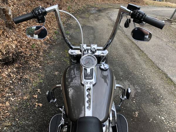 2023 Harley-Davidson, šedá, dovoz USA — foto 5 z 11