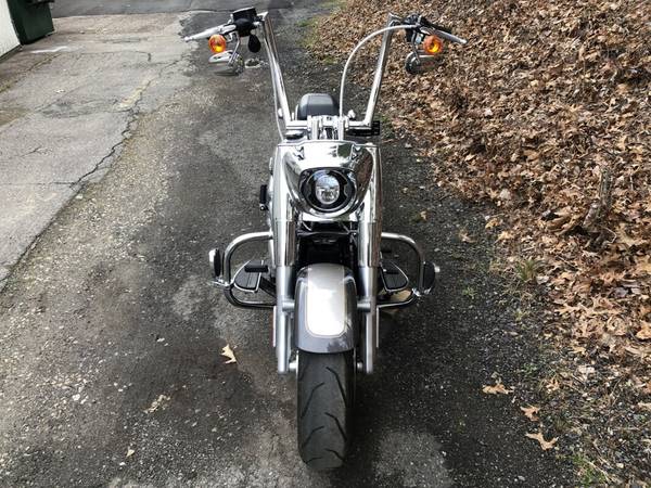 2023 Harley-Davidson, šedá, dovoz USA — foto 7 z 11