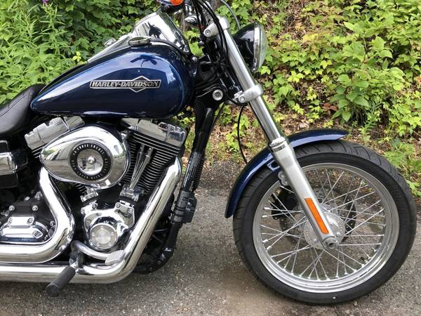 2012 Harley-Davidson, modrá, dovoz USA — foto 2 z 11