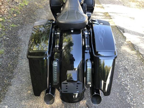 2016 Harley-Davidson, dovoz USA — foto 4 z 11
