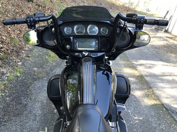 2016 Harley-Davidson, dovoz USA — foto 5 z 11