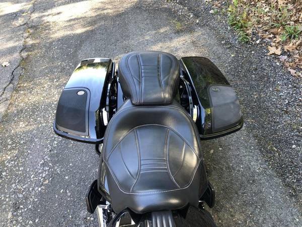 2016 Harley-Davidson, dovoz USA — foto 6 z 11