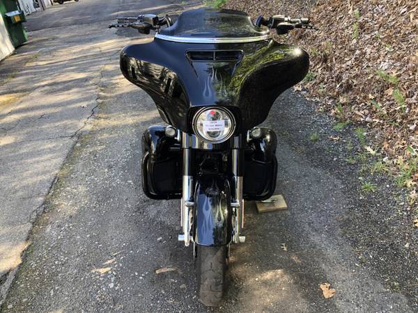 2016 Harley-Davidson, dovoz USA — foto 7 z 11