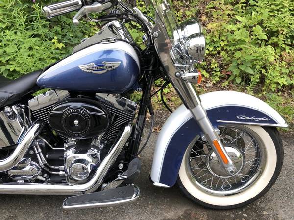 2015 Harley-Davidson, bílá, dovoz USA — foto 2 z 11