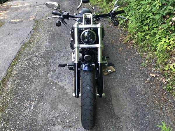 2013 Harley-Davidson, modrá, dovoz USA — foto 7 z 11