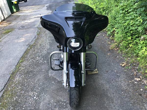 2015 Harley-Davidson, černá, dovoz USA — foto 7 z 11