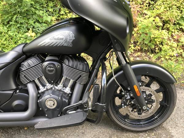 2018 Indian, černá, dovoz USA — foto 2 z 11