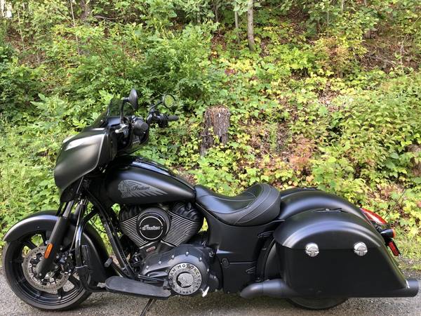 2018 Indian, černá, dovoz USA — foto 8 z 11