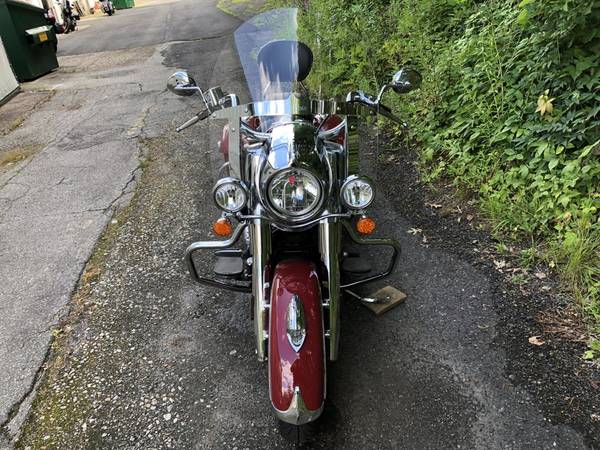 2017 Indian, červená, dovoz USA — foto 7 z 11