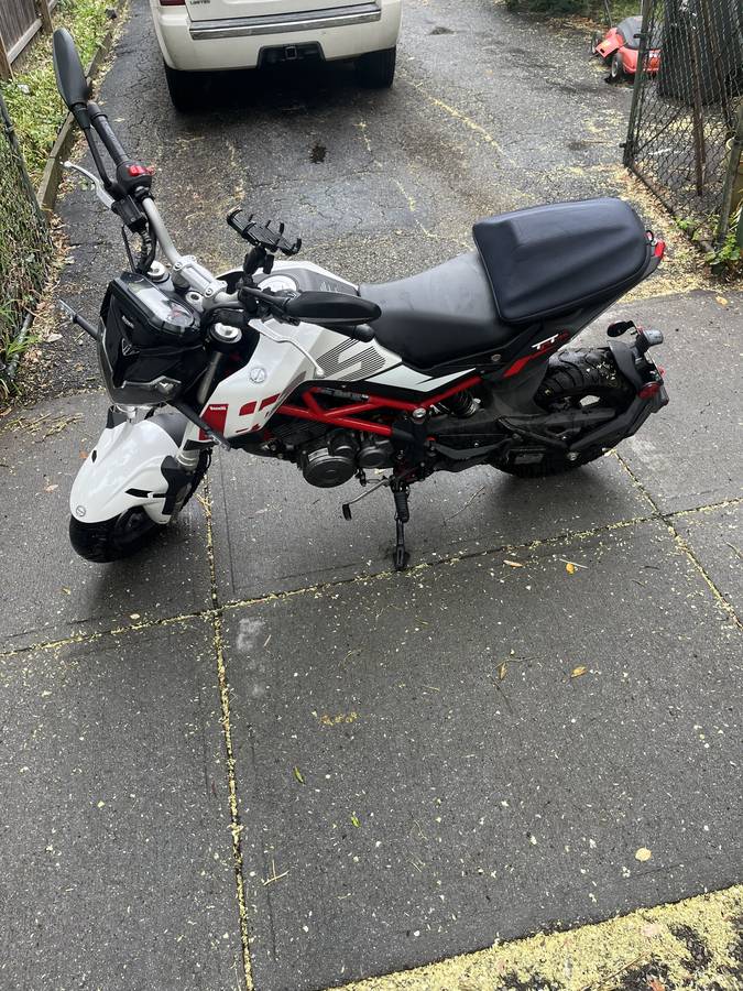 2021 Ducati, dovoz USA — foto 6 z 12