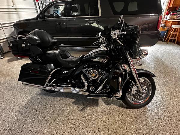2013 Harley-Davidson, dovoz USA — foto 3 z 7