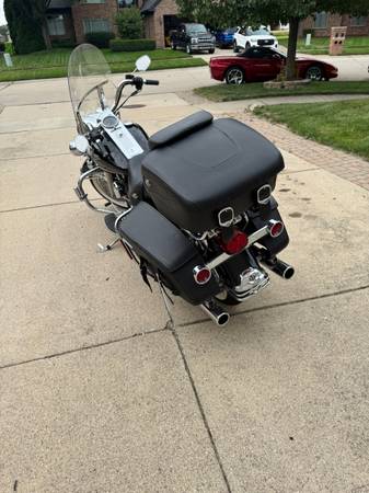 2004 Harley-Davidson, dovoz USA — foto 5 z 5