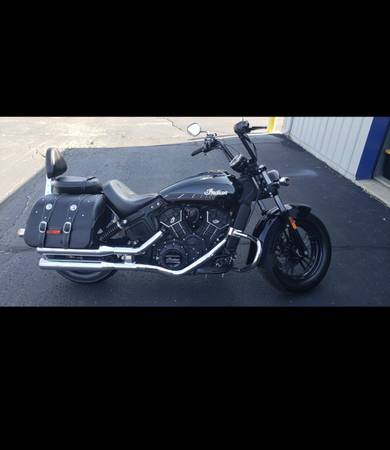2016 Indian, dovoz USA — foto 2 z 12