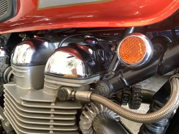 Triumph, dovoz USA — foto 3 z 12