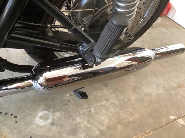 Triumph, dovoz USA — foto 8 z 12