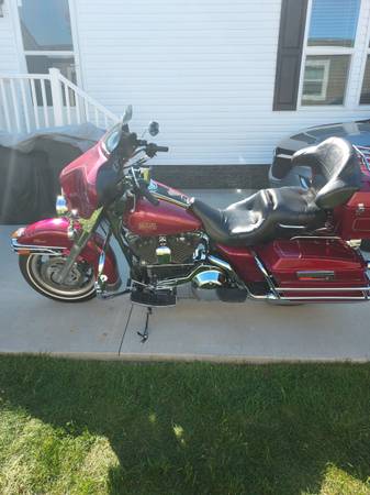 2004 Harley-Davidson, dovoz USA — foto 4 z 8