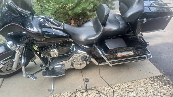 2000 Harley-Davidson, dovoz USA — foto 3 z 8