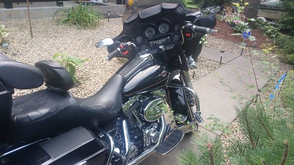 2000 Harley-Davidson, dovoz USA — foto 6 z 8