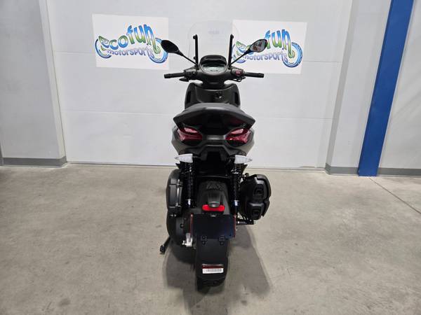 2027, dovoz USA — foto 6 z 12