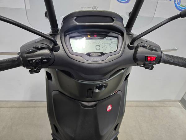2027, dovoz USA — foto 9 z 12