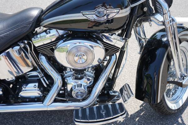 2003 Harley-Davidson, dovoz USA — foto 10 z 12