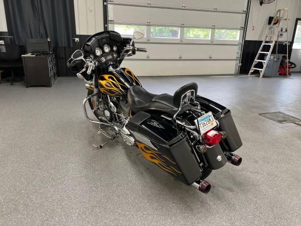 2004 Harley-Davidson, dovoz USA — foto 5 z 10