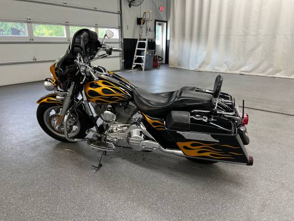 2004 Harley-Davidson, dovoz USA — foto 6 z 10
