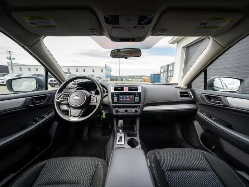 2019 Subaru Outback Base, šedá, 182 744 km, dovoz Kanada — foto 9 z 12