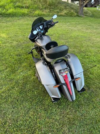 2016 Victory, dovoz USA — foto 2 z 8
