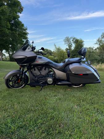 2016 Victory, dovoz USA — foto 4 z 8