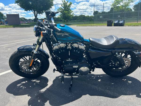 2016 Harley-Davidson, dovoz USA — foto 2 z 8