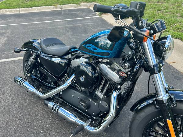 2016 Harley-Davidson, dovoz USA — foto 3 z 8