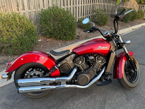 2021 Indian, dovoz USA — foto 3 z 6