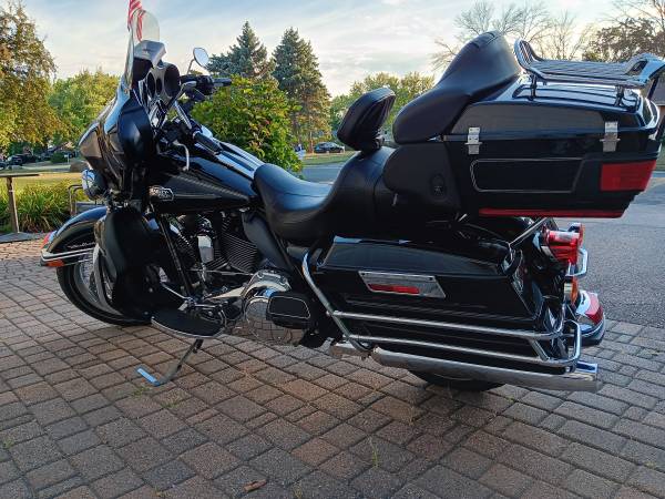 2009 Harley-Davidson, dovoz USA — foto 2 z 4