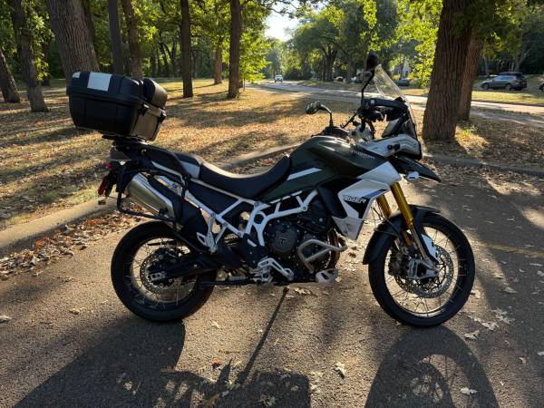 2022 Triumph, dovoz USA — foto 2 z 12