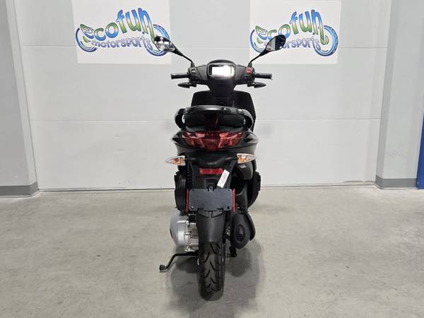 2026, dovoz USA — foto 6 z 12