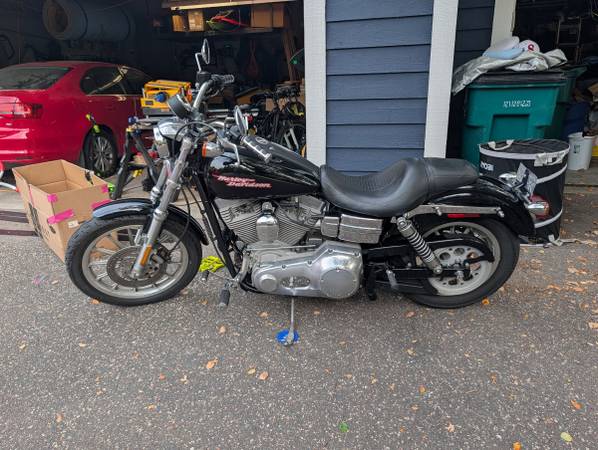 2004 Harley-Davidson, dovoz USA — foto 2 z 11