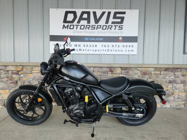 2026 Harley-Davidson, černá, dovoz USA — foto 2 z 11