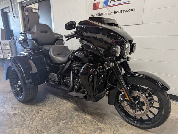2025 Harley-Davidson, dovoz USA — foto 2 z 12