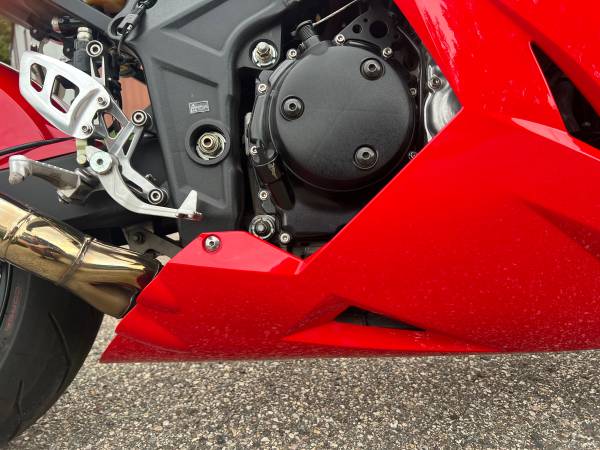 2004 Triumph, dovoz USA — foto 10 z 11