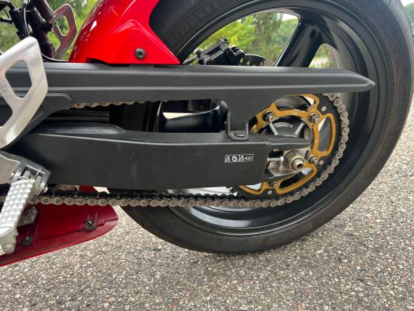 2004 Triumph, dovoz USA — foto 9 z 11