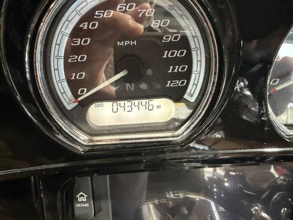 2016 Harley-Davidson, dovoz USA — foto 4 z 12