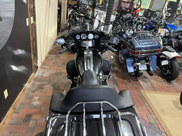 2016 Harley-Davidson, dovoz USA — foto 6 z 12