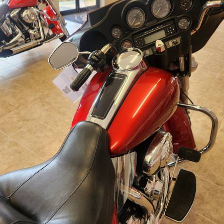 2012 Harley-Davidson, dovoz USA — foto 3 z 8