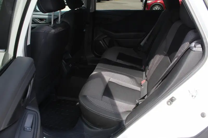 2024 Subaru Outback Commodité, bílá, 51 314 km, dovoz Kanada — foto 12 z 12