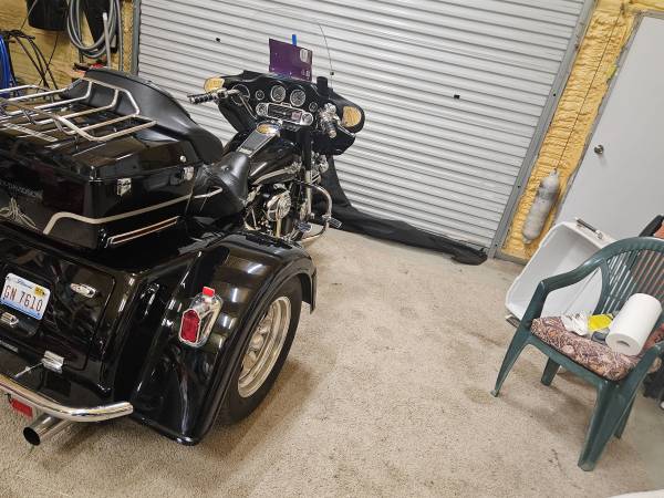 2003 Harley-Davidson, dovoz USA — foto 2 z 10