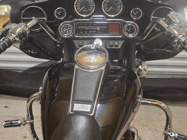 2003 Harley-Davidson, dovoz USA — foto 5 z 10