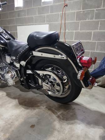 2003 Harley-Davidson, dovoz USA — foto 3 z 6